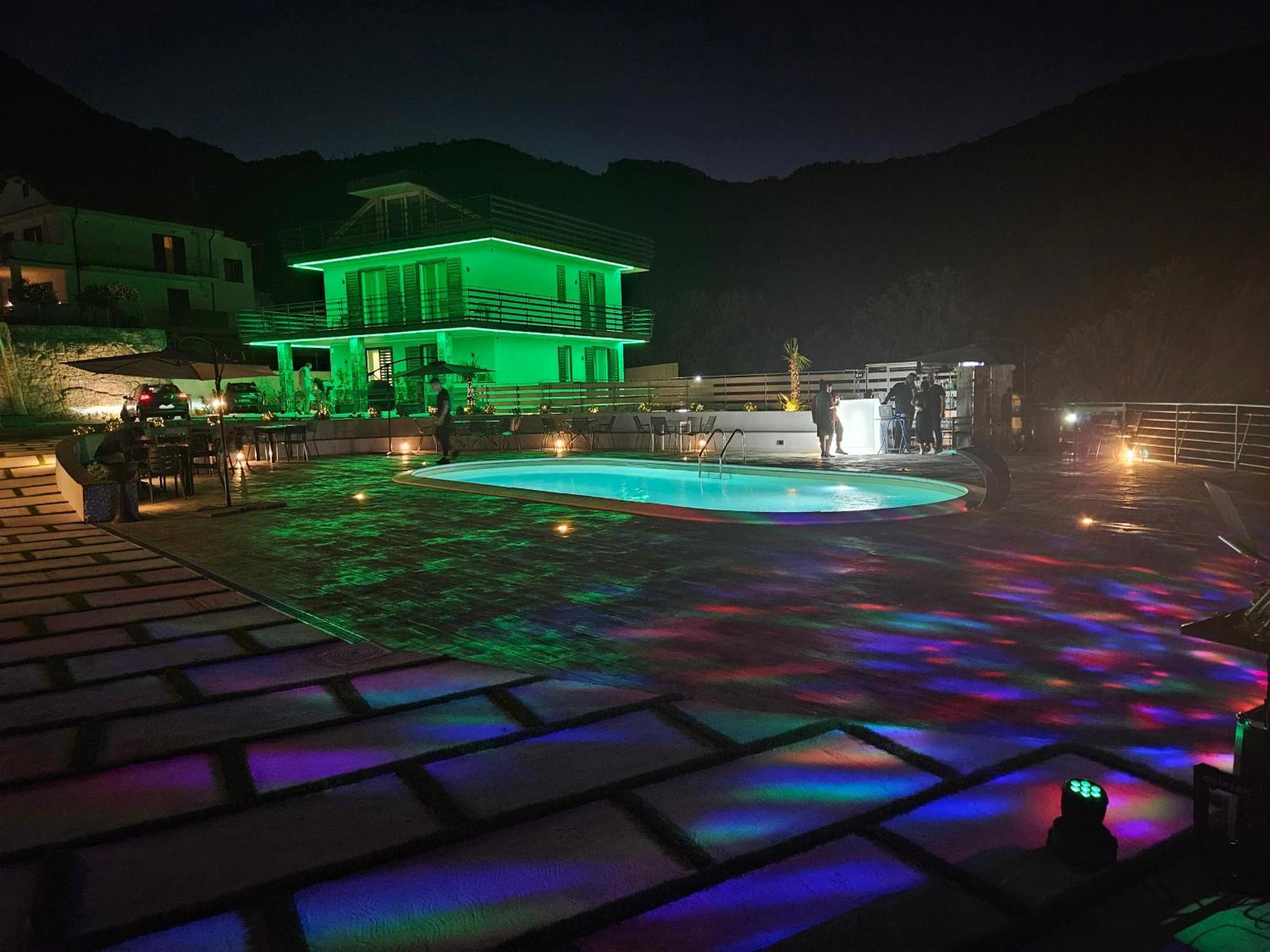 Appartamento Emma Con Piscina - Vista Mare"Tenuta Croce" Salerno Exterior photo